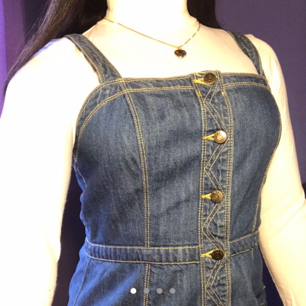 ADORABLE KNEE LENGTH DENIM BUTTON UP DRESS